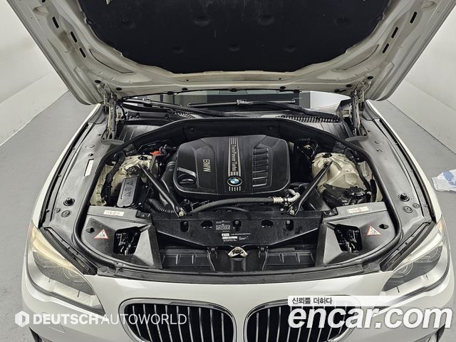 BMW 7-Series 2013 — photo 6