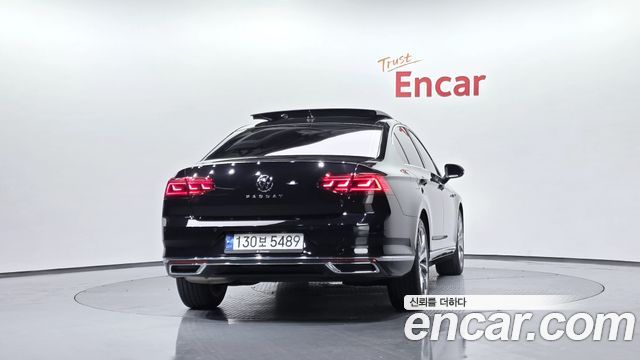 Volkswagen Passat 2021 — photo 4