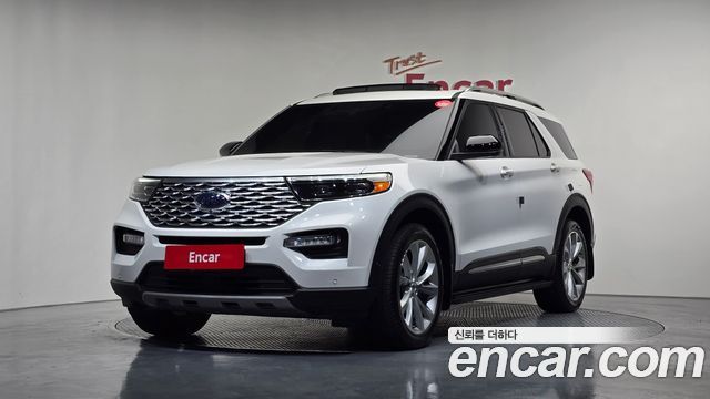 Ford Explorer 2023 — photo 1