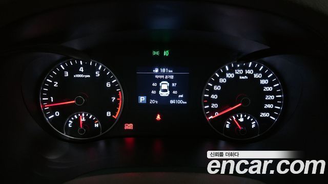 Kia K5 2019 — photo 8