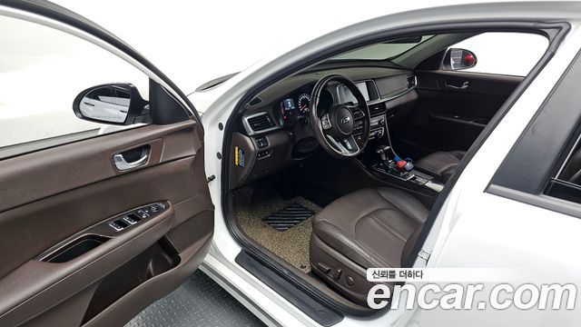 Kia K5 2019 — photo 11
