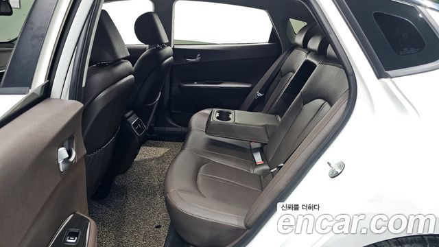 Kia K5 2019 — photo 12