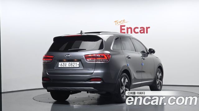 Kia Sorento 2016 — photo 2