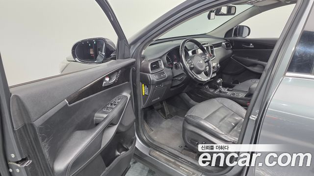 Kia Sorento 2016 — photo 11