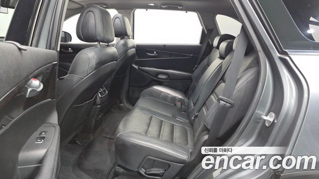 Kia Sorento 2016 — photo 12