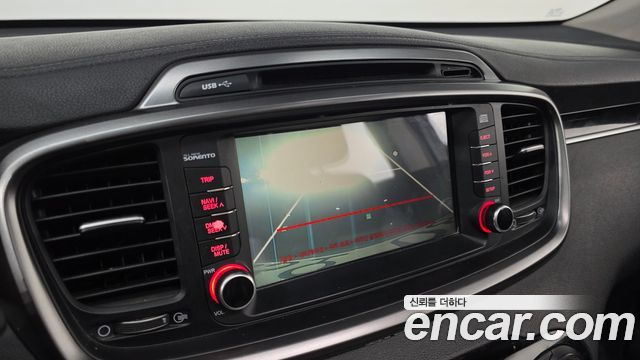 Kia Sorento 2016 — photo 15