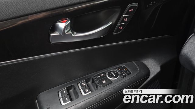 Kia Sorento 2016 — photo 17