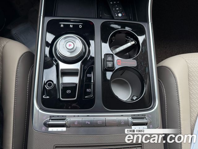 Kia Canival 2025 — photo 9