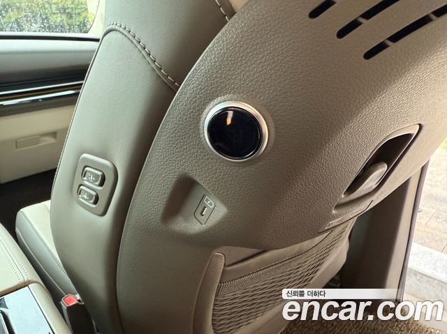 Kia Canival 2025 — photo 18