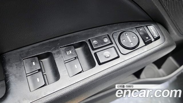 Hyundai AVANTE 2017 — photo 14