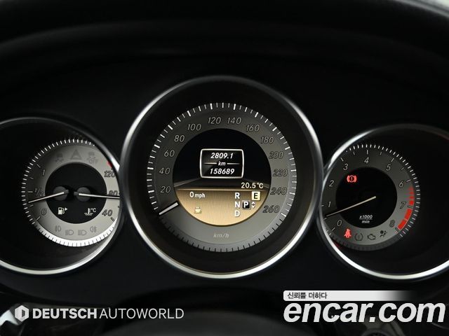 Mercedes-Benz CLS-Class 2012 — photo 8