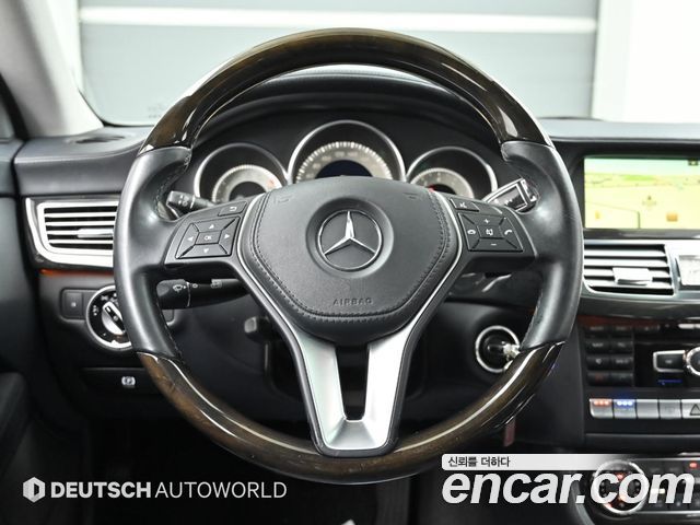 Mercedes-Benz CLS-Class 2012 — photo 13
