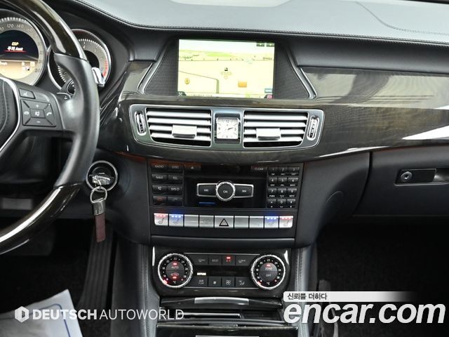 Mercedes-Benz CLS-Class 2012 — photo 14