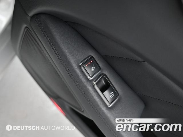 Mercedes-Benz CLS-Class 2012 — photo 16