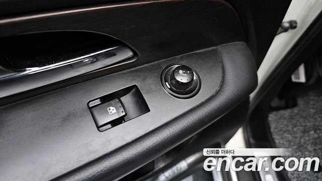 KG Mobility Rexton 2015 — photo 18