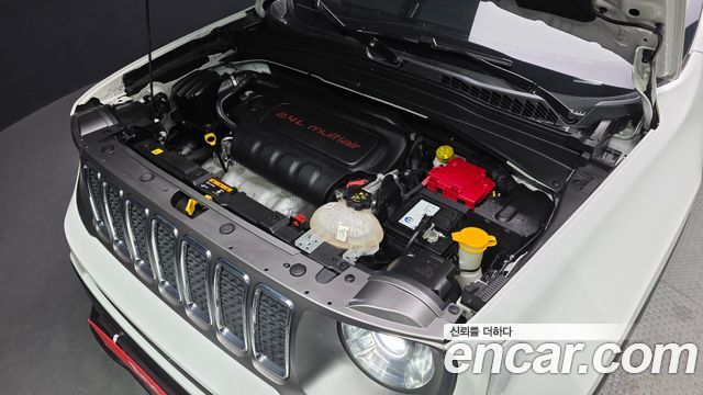 Jeep Renegade 2019 — photo 6