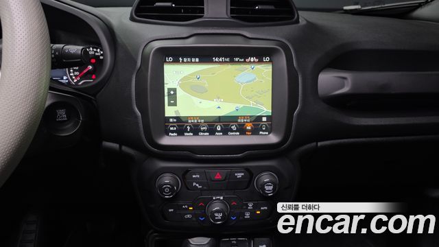 Jeep Renegade 2019 — photo 14