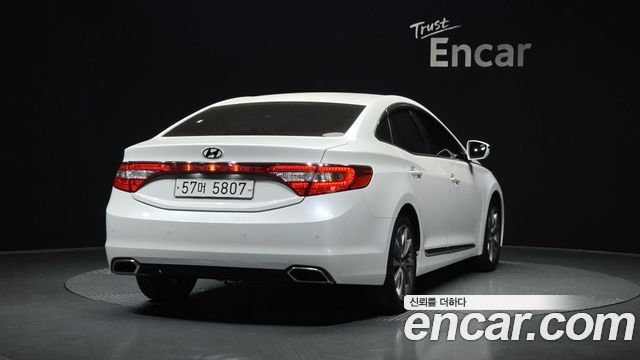 Hyundai Grandeur 2015 — photo 2