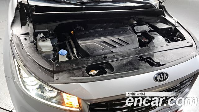 Kia Canival 2019 — photo 6