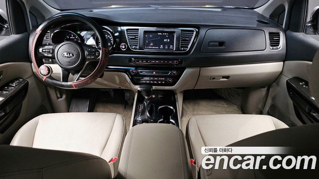Kia Canival 2019 — photo 7