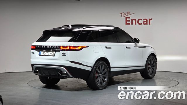 Land Rover Range Rover Velar 2019 — photo 2