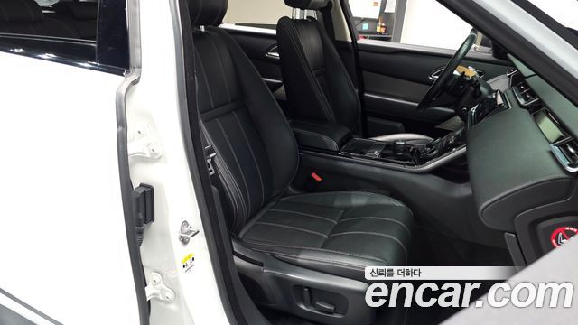 Land Rover Range Rover Velar 2019 — photo 10