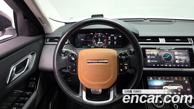 Land Rover Range Rover Velar 2019 — photo 13