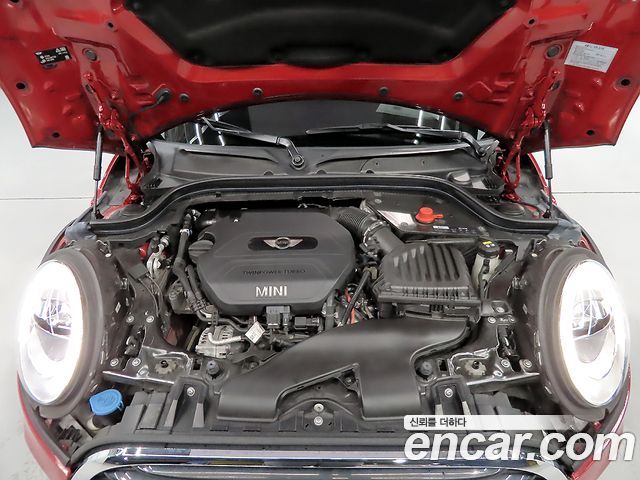 Mini Cooper 2018 — photo 9