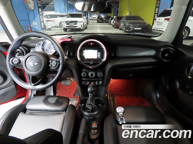 Mini Cooper 2018 — photo 10