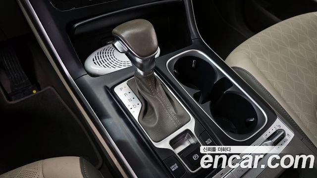 Kia Canival 2021 — photo 9