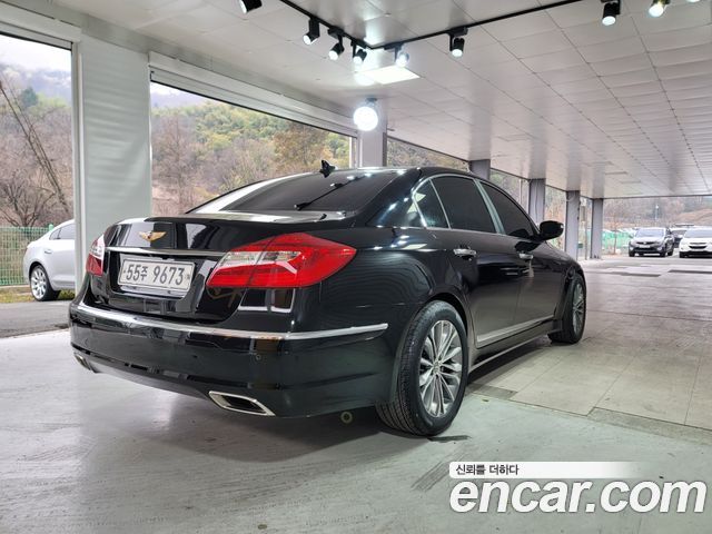 Hyundai Genesis 2009 — photo 2