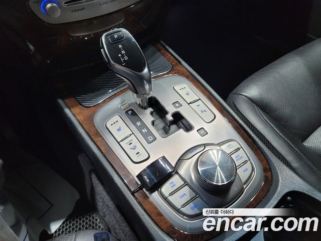Hyundai Genesis 2009 — photo 9