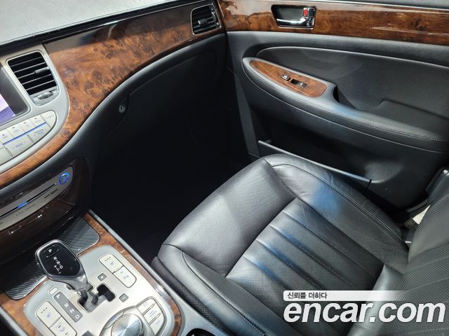 Hyundai Genesis 2009 — photo 18