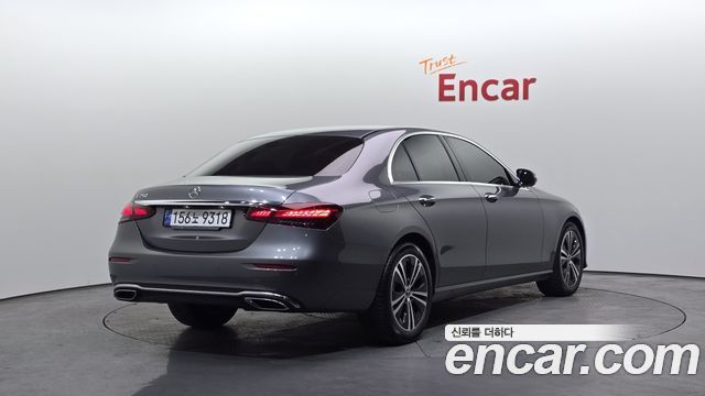 Mercedes-Benz E-Class 2021 — photo 2