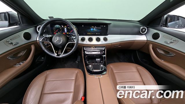 Mercedes-Benz E-Class 2021 — photo 7