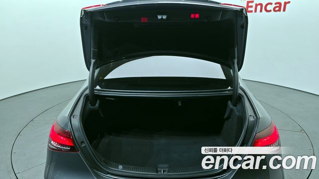 Mercedes-Benz E-Class 2021 — photo 20