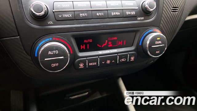 Kia K3 2013 — photo 16