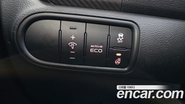 Kia K3 2013 — photo 18