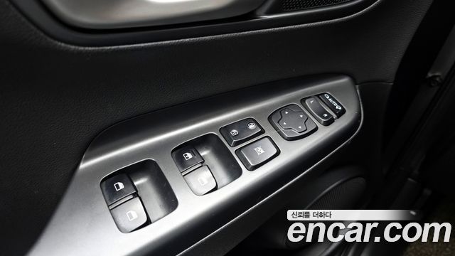 Hyundai Kona 2018 — photo 18