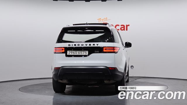 Land Rover Discovery 2017 — photo 4