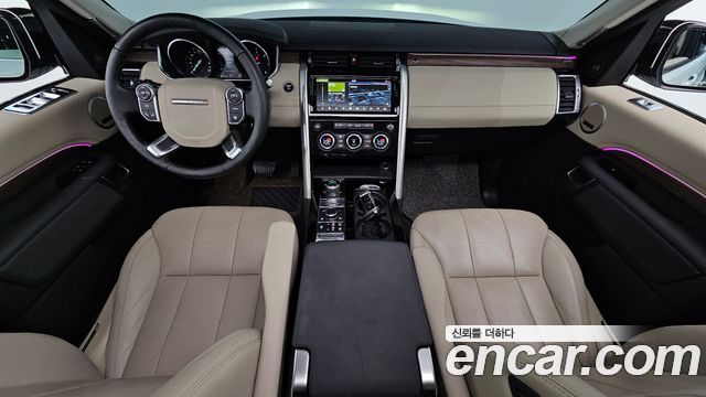 Land Rover Discovery 2017 — photo 7