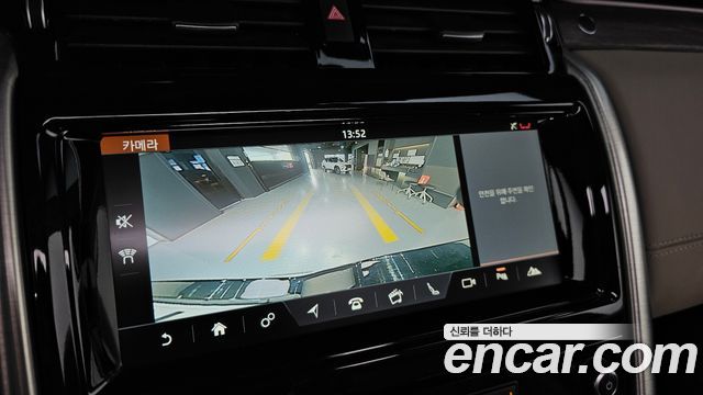 Land Rover Discovery 2017 — photo 15