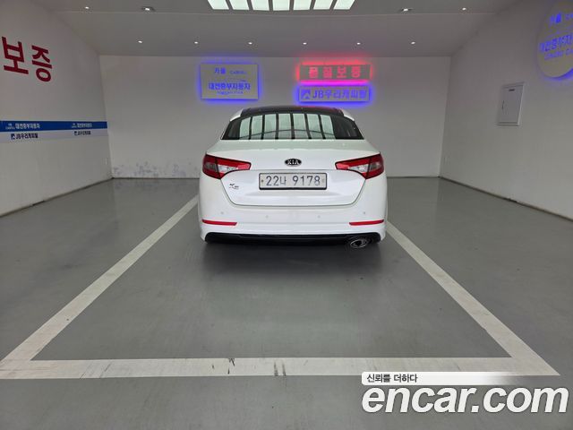 Kia K5 2011 — photo 4