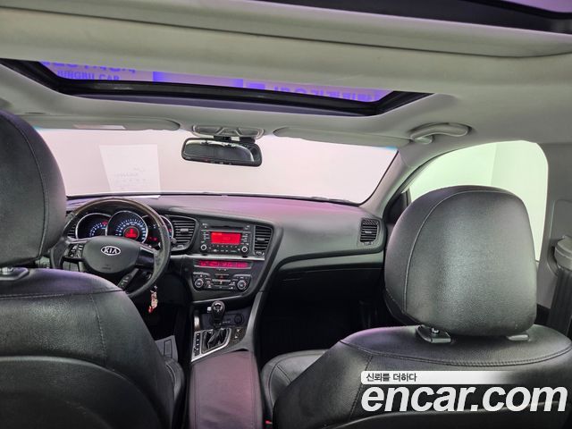 Kia K5 2011 — photo 9