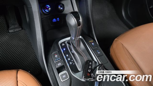 Hyundai Santafe 2016 — photo 9