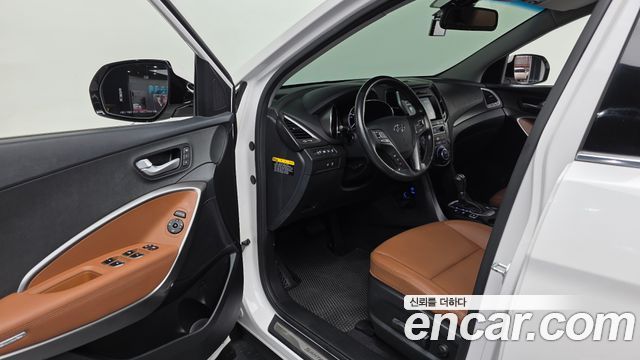 Hyundai Santafe 2016 — photo 10