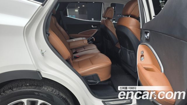 Hyundai Santafe 2016 — photo 12