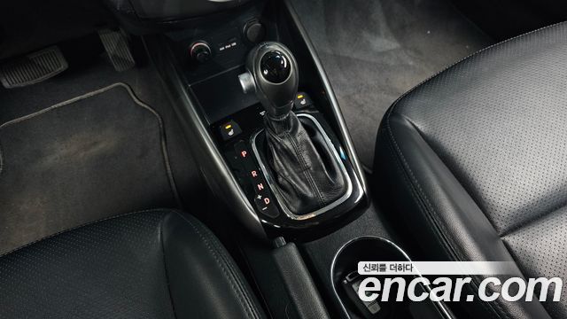 Kia Porte 2011 — photo 9
