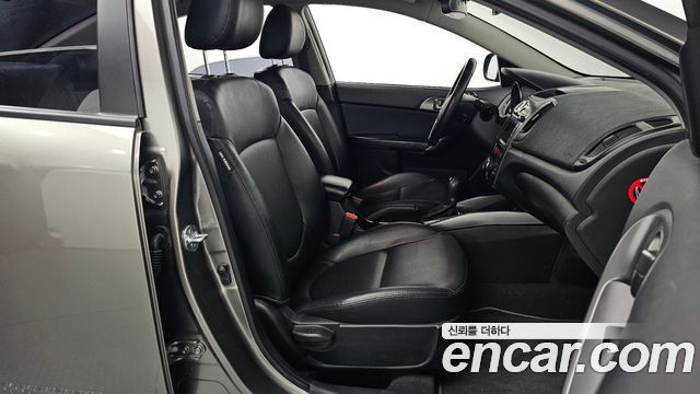 Kia Porte 2011 — photo 10