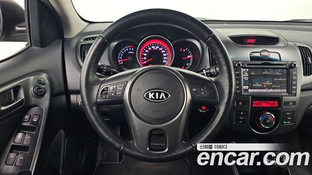 Kia Porte 2011 — photo 13